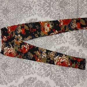 Beautiful Flowered leggings